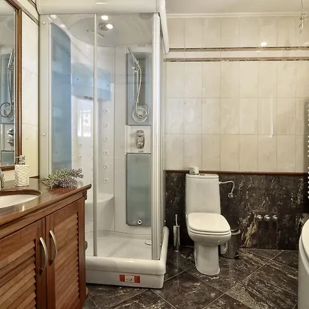 Aeolos וילה בארבאטי